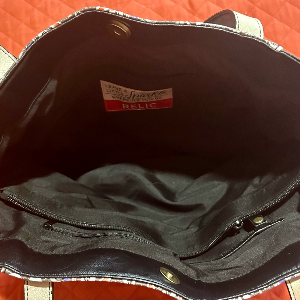 Relic Purse - Picture 3 of 3